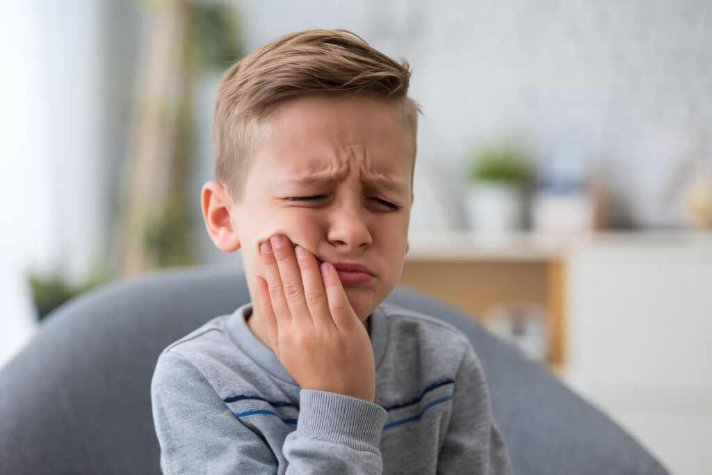 faut-il enlever les dents de lait cariées