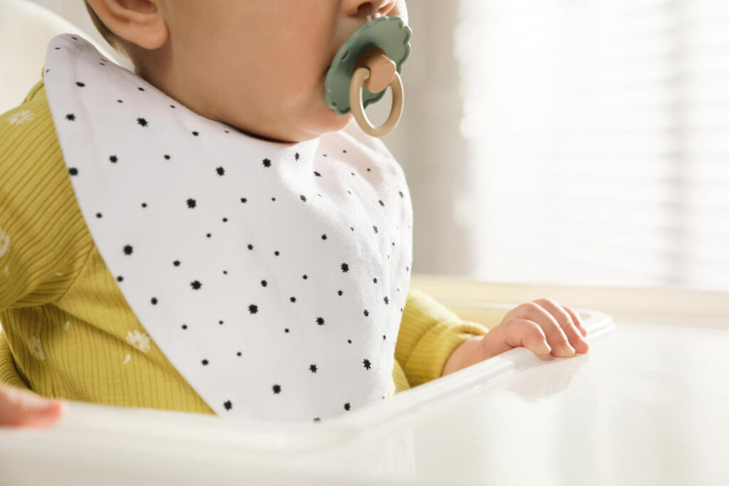 bavoir bébé en tissu